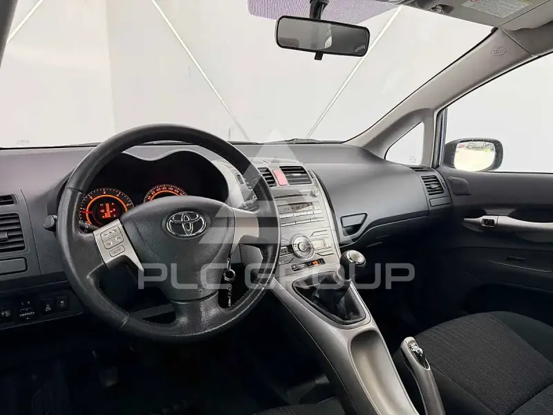 2008 Toyota AURIS