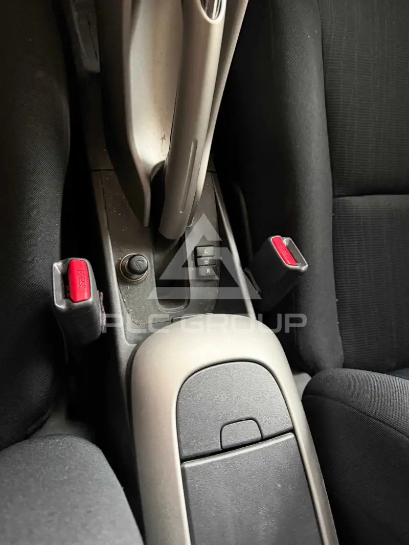2008 Toyota AURIS