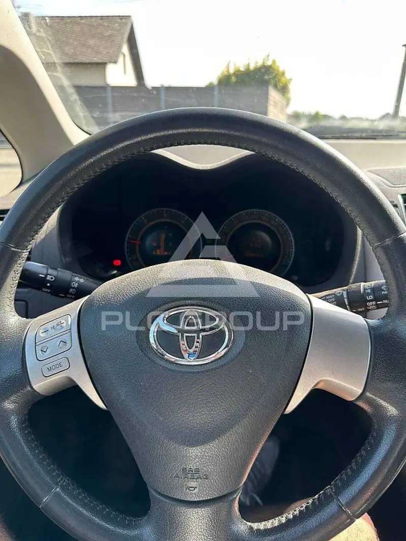 2008 Toyota AURIS