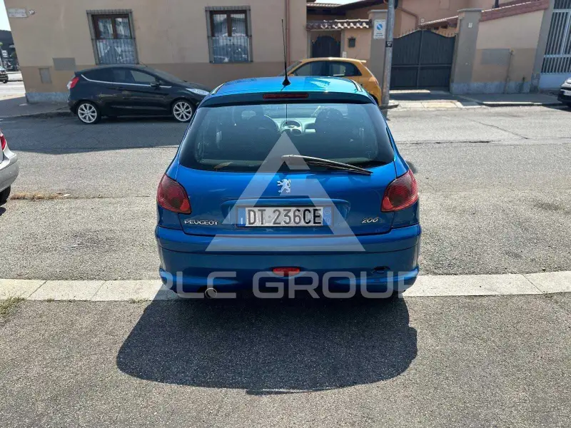 2008 Peugeot 206