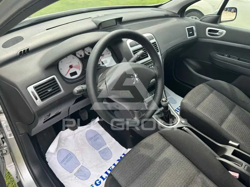2008 Peugeot 307