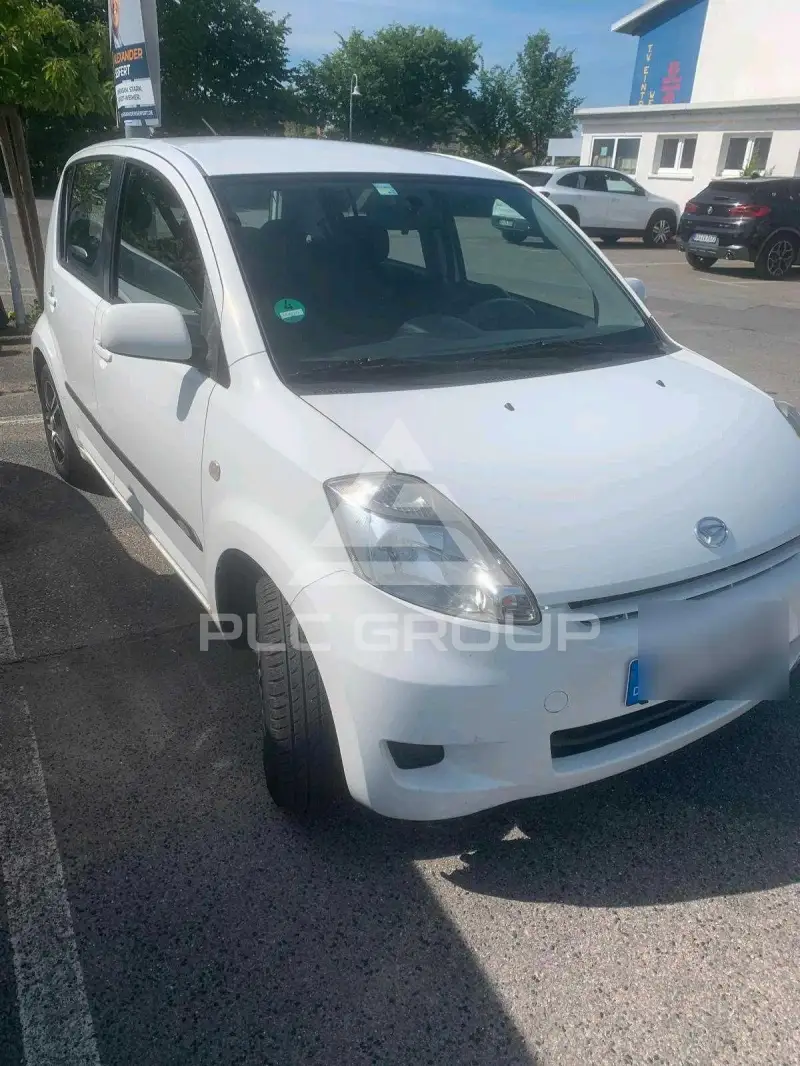 2008 Daihatsu Sirion