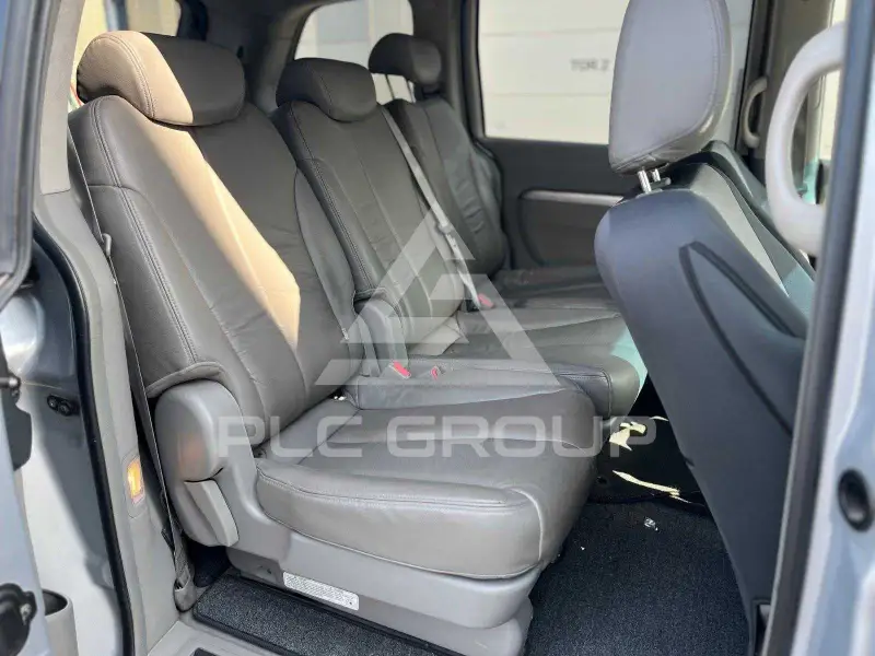2008 KIA Carnival