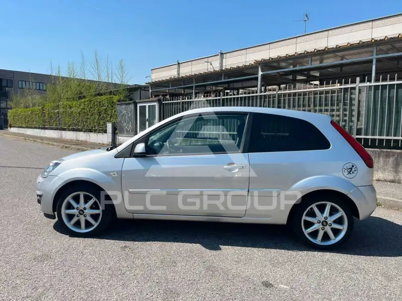 2008 Ford FIESTA