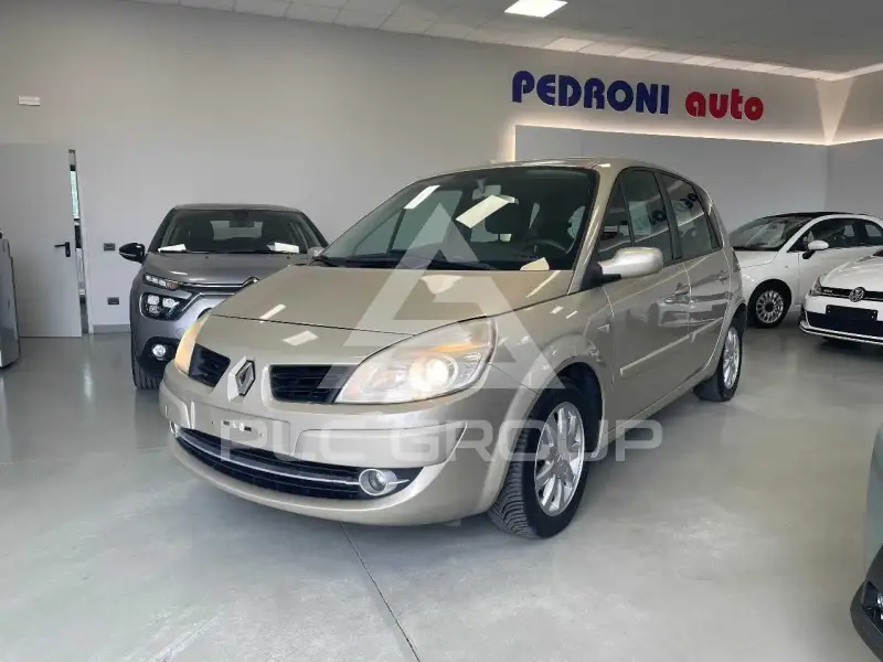 2008 Renault Scenic