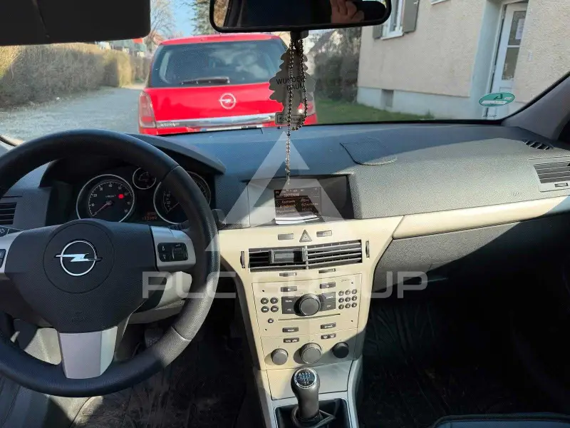2008 Opel Astra