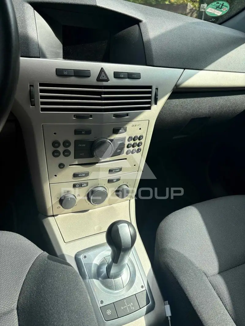 2008 Opel Astra