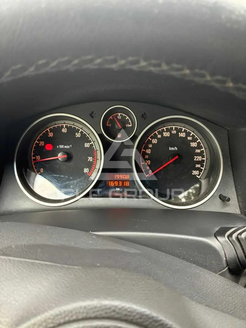 2008 Opel Astra