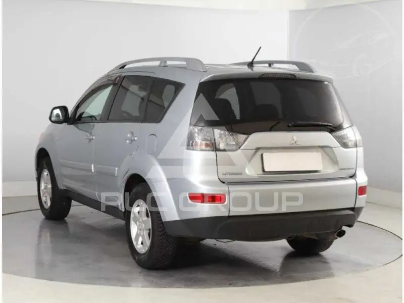 2009 Mitsubishi OUTLANDER