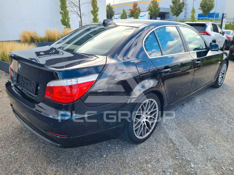 2009 BMW 523