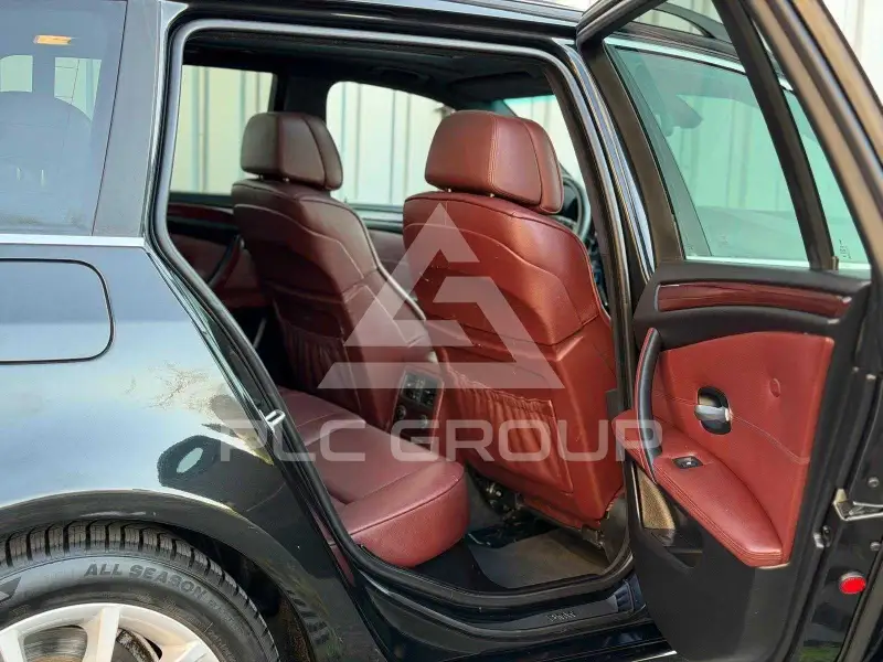 2009 BMW 523