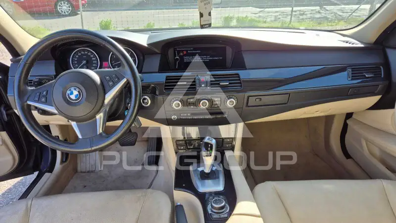2009 BMW 523