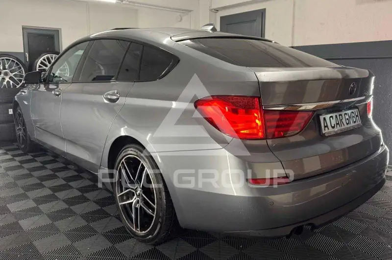 2009 BMW 523