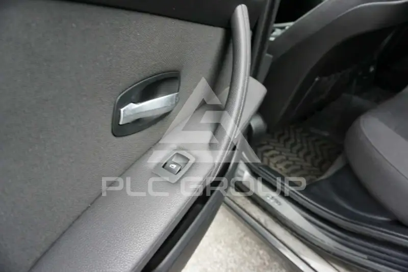2009 BMW 523