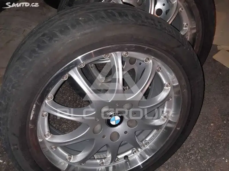 2009 BMW 523