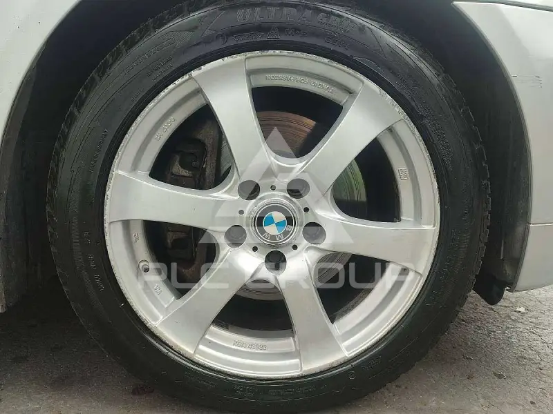 2009 BMW 523