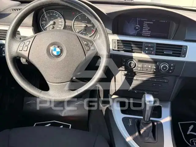 2009 BMW 330
