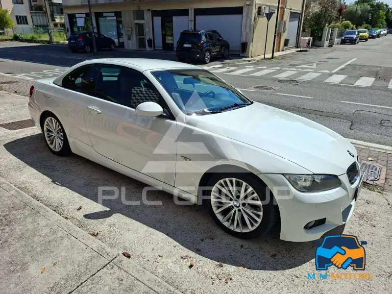 2009 BMW 330