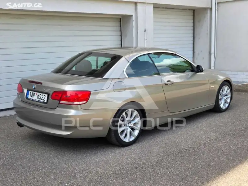 2009 BMW 330