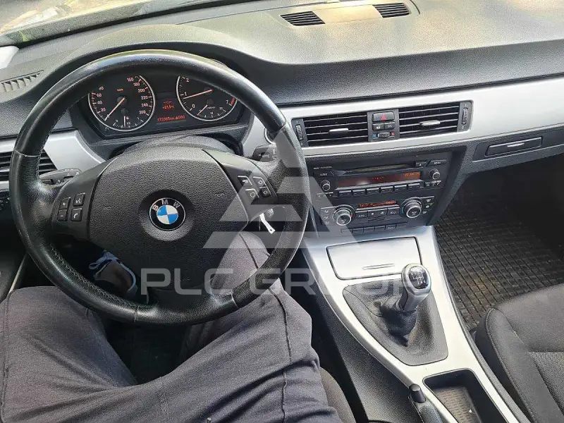 2009 BMW 330