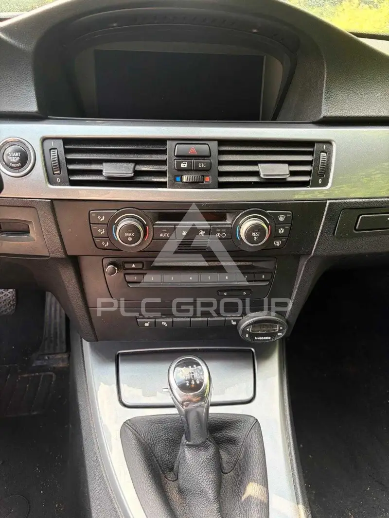 2009 BMW 330