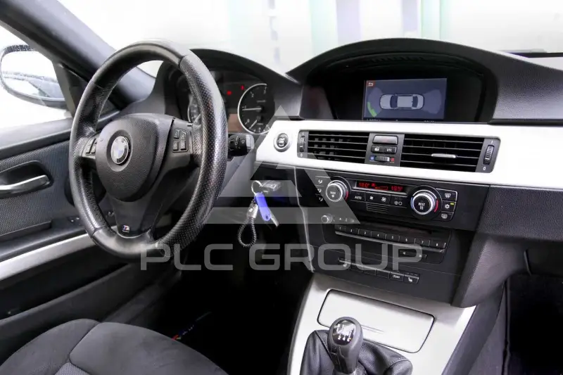 2009 BMW 330