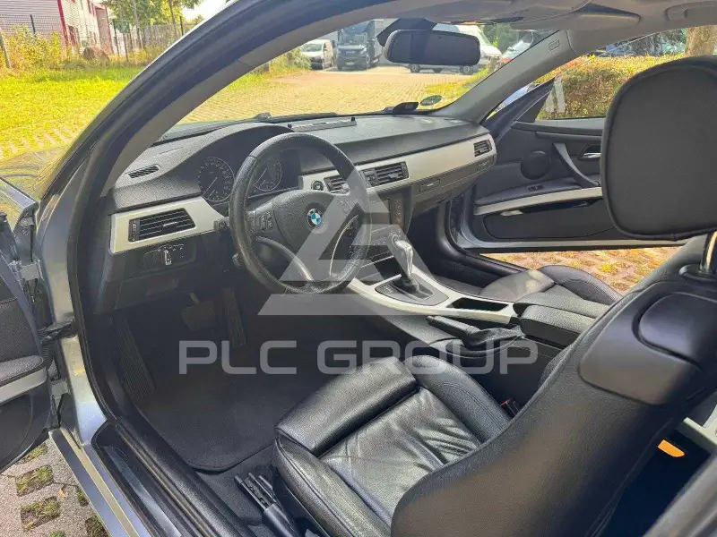 2009 BMW 330