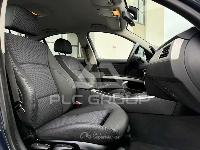 2009 BMW 330