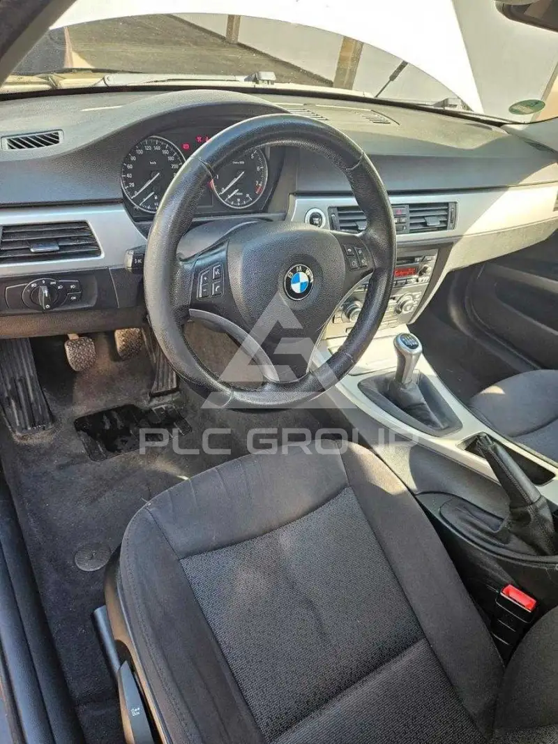 2009 BMW 330