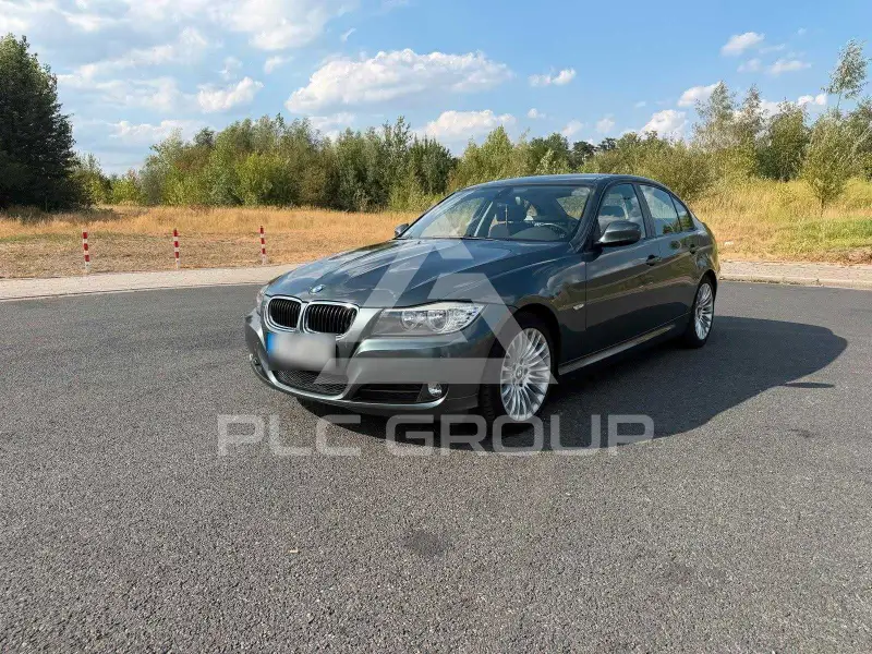 2009 BMW 330