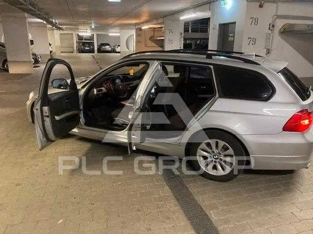 2009 BMW 330