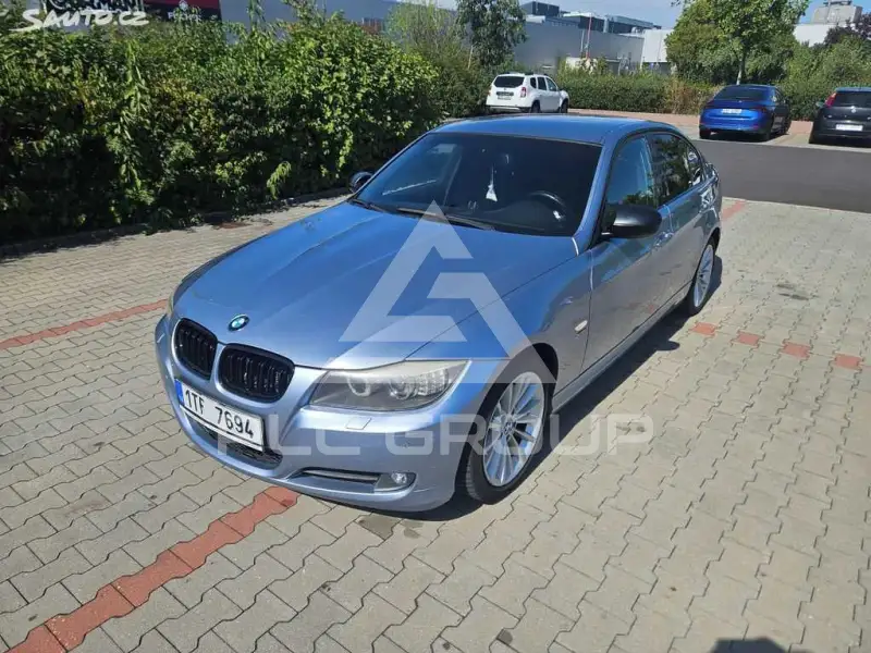 2009 BMW 330
