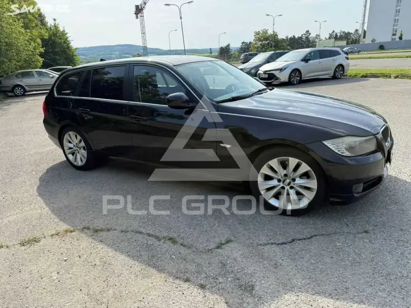 2009 BMW 330