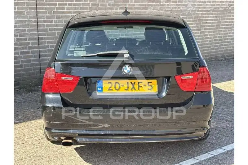 2009 BMW 330