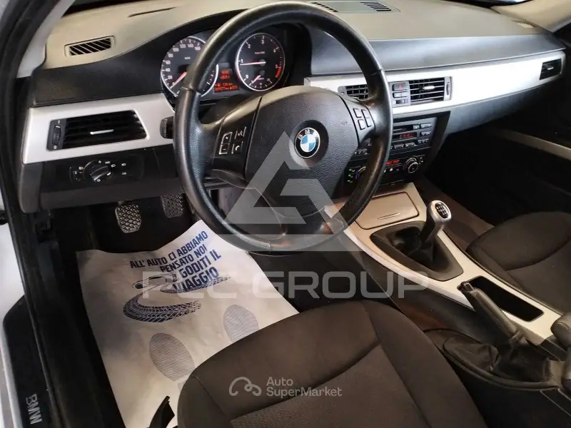2009 BMW 330