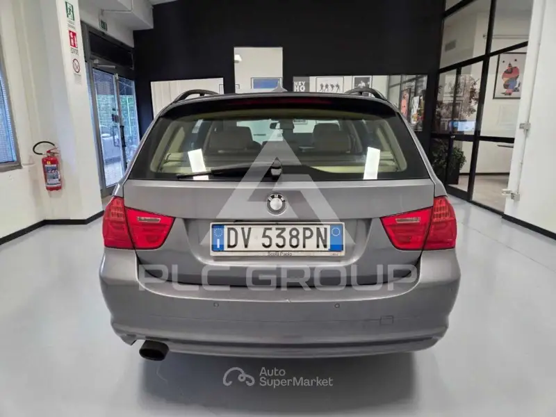 2009 BMW 330