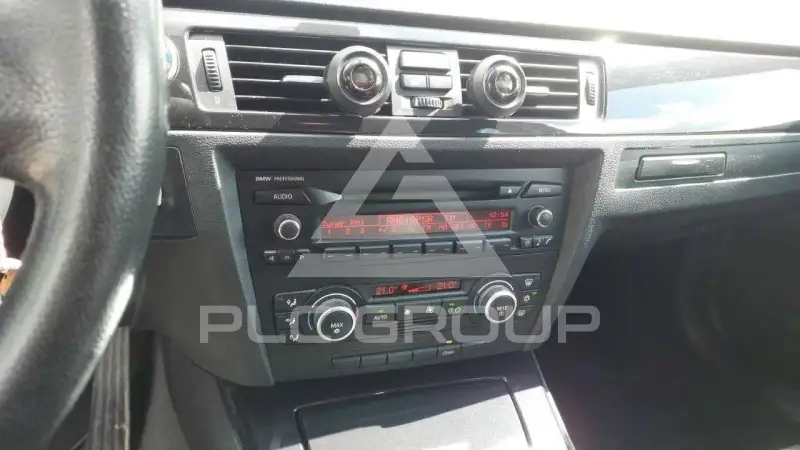 2009 BMW 330