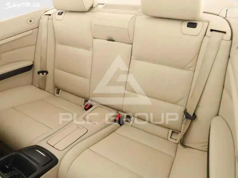 2009 BMW 330