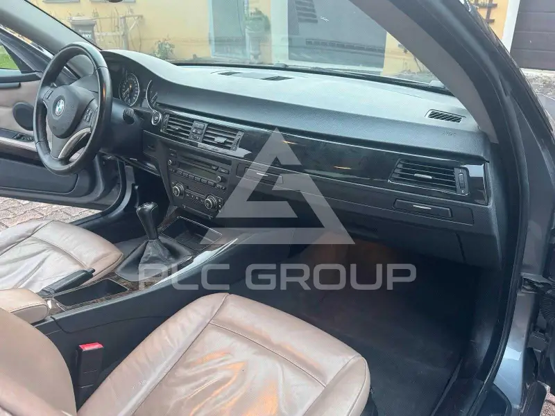 2009 BMW 330