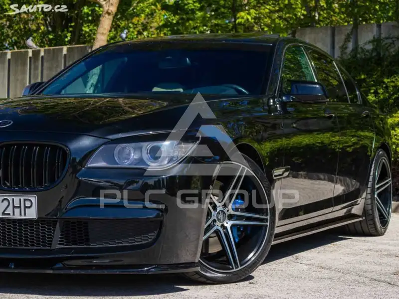 2009 BMW 330