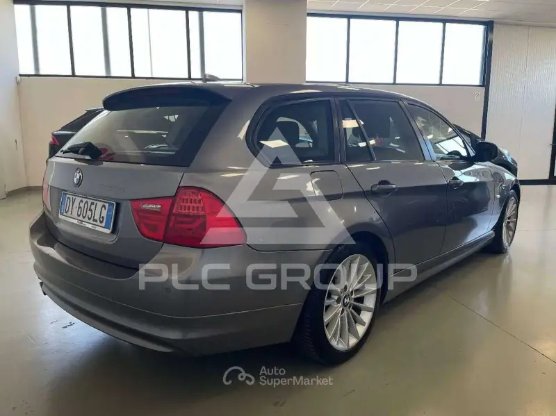 2009 BMW 330