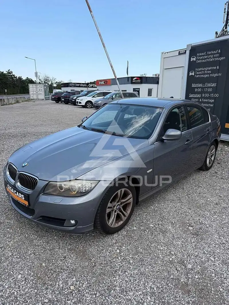 2009 BMW 330