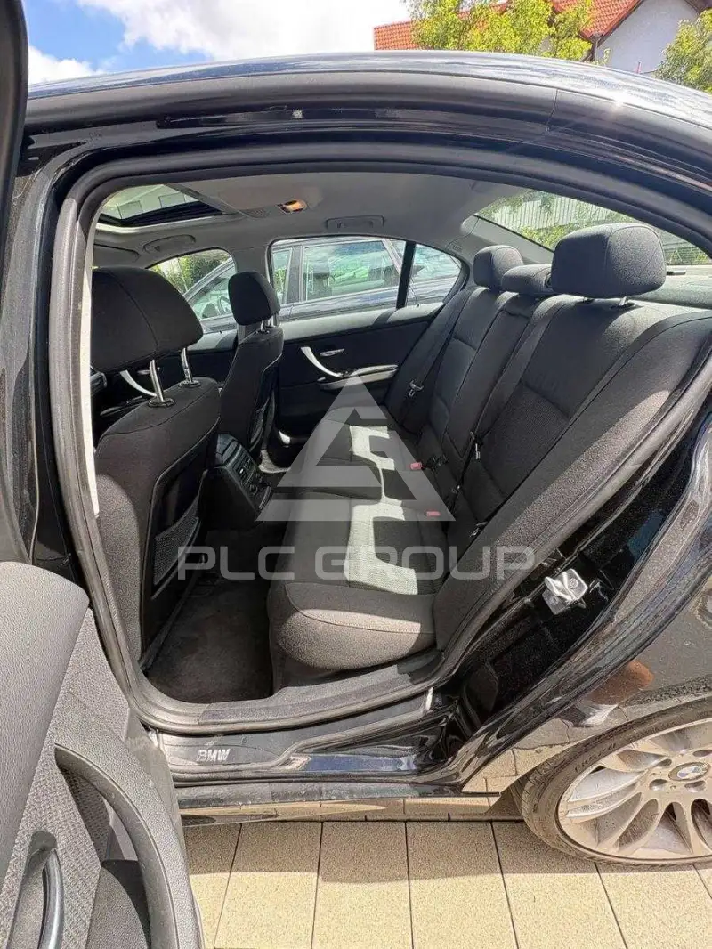 2009 BMW 330