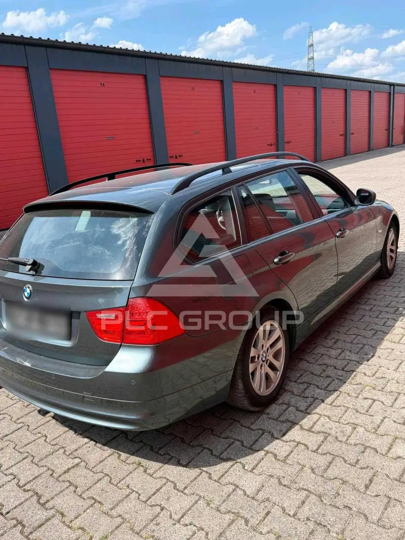 2009 BMW 330