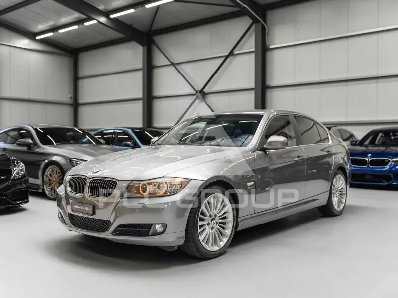 2009 BMW 330