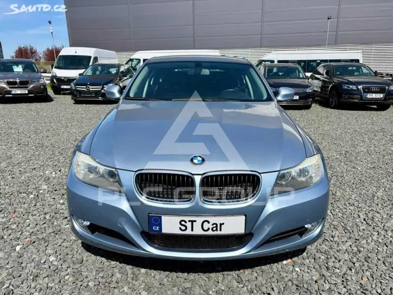 2009 BMW 330
