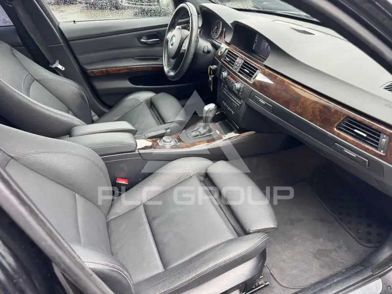 2009 BMW 330