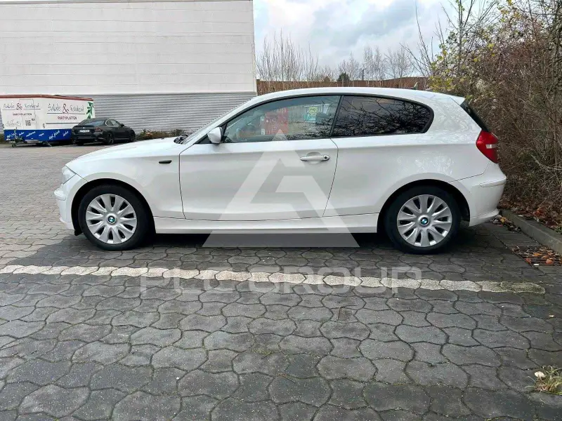 2009 BMW 120