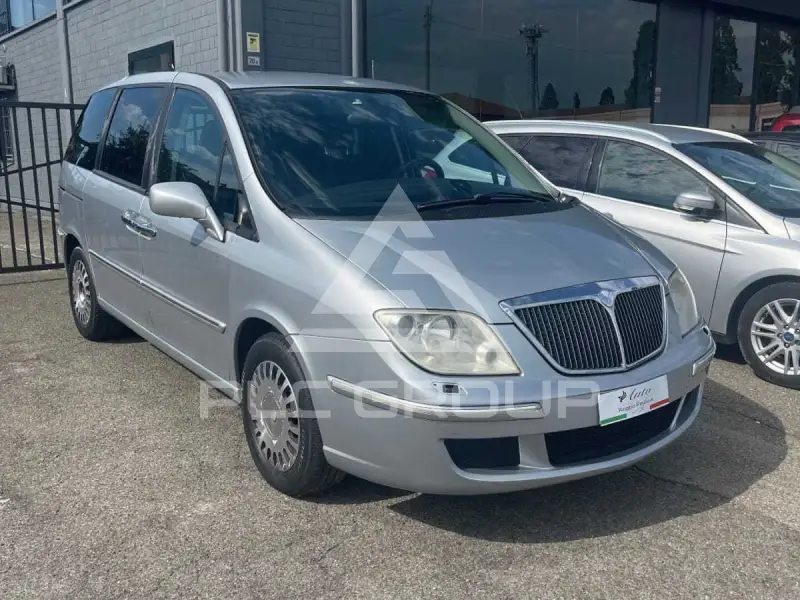 2009 Lancia Phedra