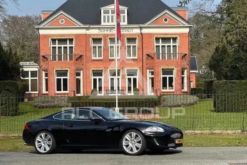 2009 Jaguar XKR